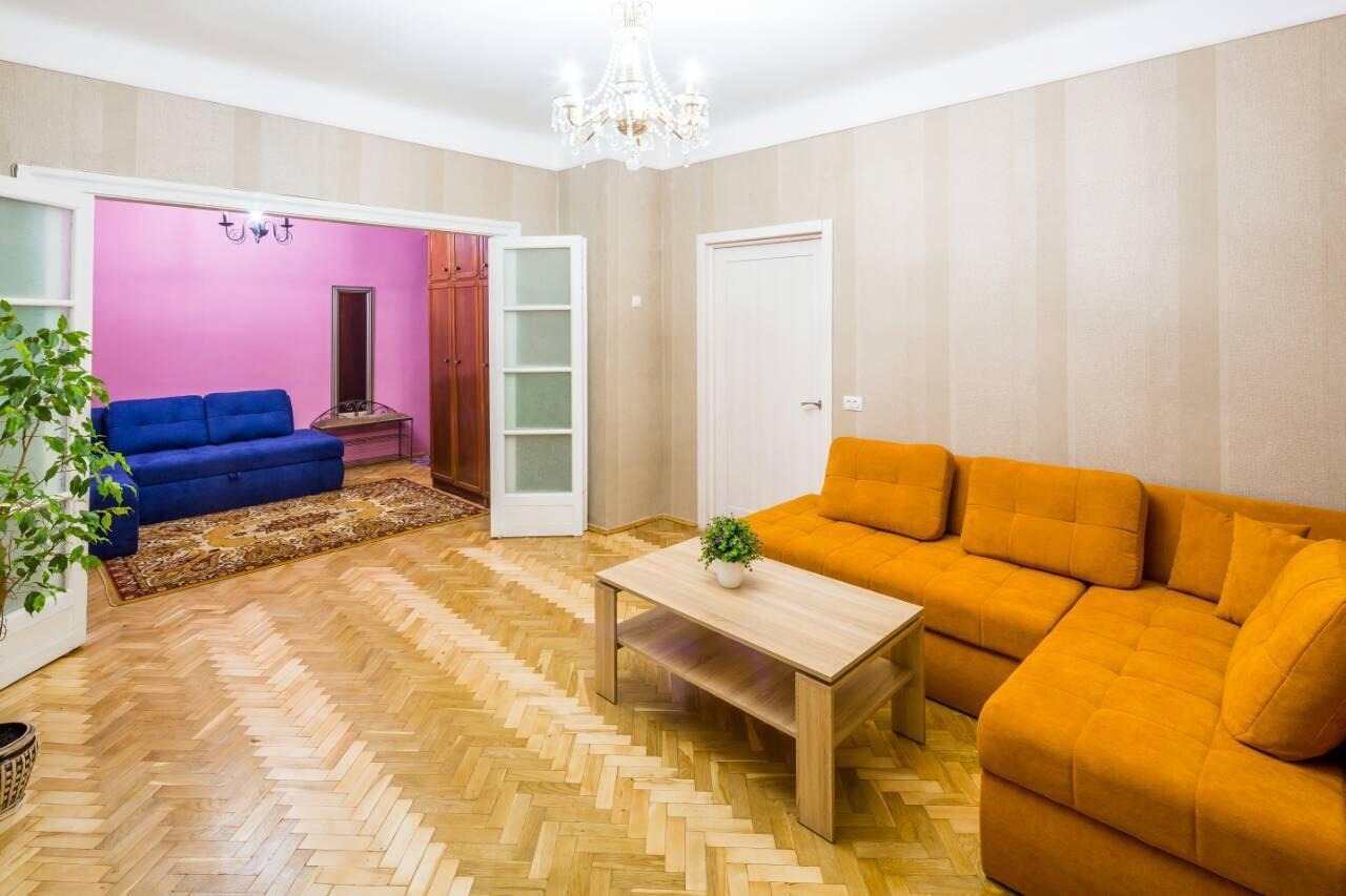 Apartments In The Center Lviv Exterior photo